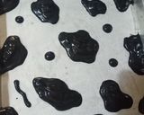 Foto langkah ke 7 dari resep Moo Moo Roll Cake.