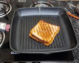 A picture of step 6 of Tandoori Mayo Grilled Sandwich.