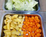 Foto langkah ke 1 dari resep Sop Ayam.