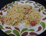 Foto langkah ke 3 dari resep Sosis Gulung Mie Magic (Ala Magic com).