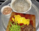 Hình bước làm 1 của món Miến xào thập cẩm