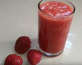 A picture of step 3 of Strawberry Shake.