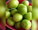 عکس مرحله 1 از دستور خورشت گوجه سبز
