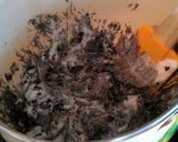 A picture of step 2 of Tinklee's Oreo Delight.