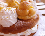 Foto del paso 16 de la receta: Tarta de nueces y nata con profiteroles cubiertos de toffee