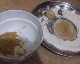 A picture of step 4 of Besan ki chapaati.
