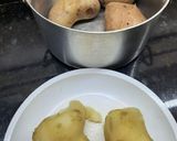 Foto del paso 1 de la receta: Ñoquis del 29 con crema de roque