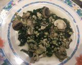 Foto del paso 4 de la receta: Revuelto de espinaca y champiñones frescos