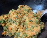 A picture of step 2 of Stir fried veggies stuffed in capsicum gravy.