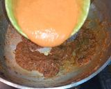 A picture of step 6 of Paneer tikka masala gravy.