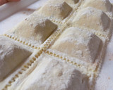 Foto del paso 5 de la receta: RAVIOLONES VEGANOS DE TOFU, TOMATE Y QUESO
