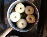 Foto langkah ke 5 dari resep Donat maizena.