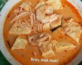 Foto langkah ke 11 dari resep Tom Yum Goong Namkon (Creamy Tom Yum Goong).