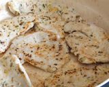 Foto del paso 1 de la receta: Filetes de pavo con salsa de coñac apta para dietas