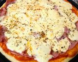 Foto del paso 4 de la receta: Pizza de jamón y queso