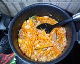 A picture of step 6 of Pasta(Macaroni) with cabbage soup.