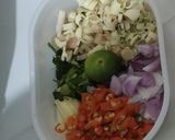 Foto langkah ke 3 dari resep Tuna Tempe Kecambah oseng Matah.