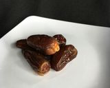 Foto langkah ke 1 dari resep Jus Coklat kurma almond.
