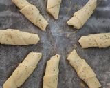 A picture of step 5 of Salmon Croissants.