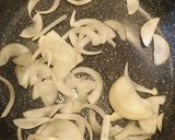 Foto del paso 1 de la receta: Tinga de pollo con chorizo