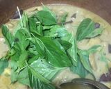 รูปขั้นตอนการทำที่ 4 ของ แกงเขียวหวานไก่🐣🐔🍃🌿🌱