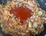 A picture of step 4 of Ají de Fideo.