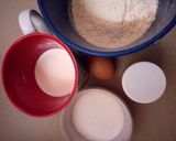 A picture of step 1 of Macheteadas (Honduran breakfast treat).