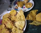 A picture of step 5 of PapaddaVada.