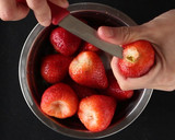 A picture of step 9 of Strawberry Swiss Roll Cake.