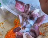 Foto langkah ke 3 dari resep Tumis Cumi Tinta Hitam.