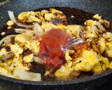 Foto langkah ke 4 dari resep Sosis Telur Saus Mentega.
