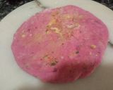A picture of step 3 of Beetroot Paratha.
