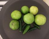 Foto del paso 2 de la receta: Carne de puerco en salsa verde (adobo)