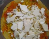 A picture of step 3 of Cheese Brust Masala Papad.