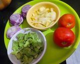 A picture of step 1 of Pudina Chutney.
