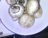 Foto langkah ke 2 dari resep Sayur Tumisan Sawi Hijau Jamur Merang.. By:Erni Hartanti.Amd:-).