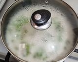 A picture of step 4 of Simple Peas Rice.
