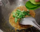 Foto langkah ke 3 dari resep Tumis Timun Acar Kuning.