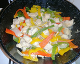 Foto del paso 3 de la receta: Pechugas de pollo con pimientos y arroz basmati