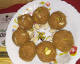 A picture of step 6 of Vermicilli Coconut Balls.