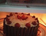 Foto langkah ke 7 dari resep Strawberry cake by Moeti.