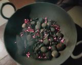 लिट्टी चोखा(LITTI CHOKHA RECIIPE IN HINDI) रेसिपी चरण 4 फोटो