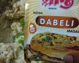 A picture of step 2 of Dabeli.