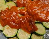 Foto del passaggio 1 della ricetta Uova con zucchine in padella
