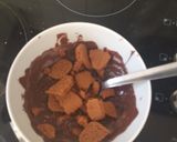 A picture of step 2 of Simple Easter snack.