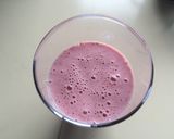 A picture of step 2 of Strawberry Smoothie.