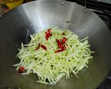 Foto langkah ke 3 dari resep Tumis Labu Teri Nasi.