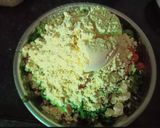 A picture of step 4 of Spinach Chickpea Flour Chamchamiya.
