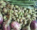 A picture of step 1 of Undhiyu.