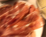 Foto del paso 1 de la receta: Rollitos de tortilla rellenos de jamón y queso